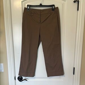 New York & Company Taupe Cropped Pants Size 4
